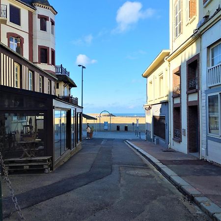Apartament Le Capitaine Jack Trouville-sur-Mer Zewnętrze zdjęcie